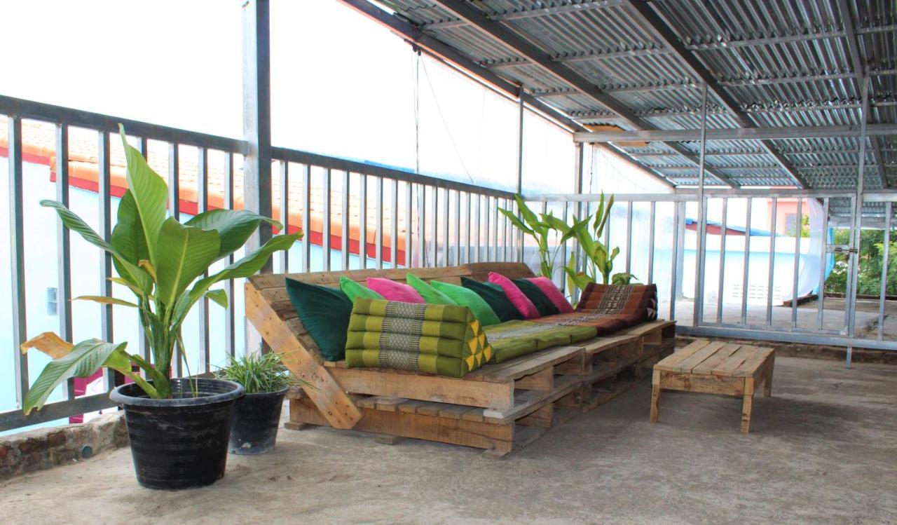 La Casa - Thakhek Hostel Exterior photo